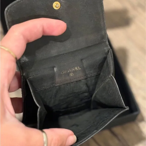 CHANEL Grey Lambskin Coin Cardholder Wallet - Picture 4 of 6